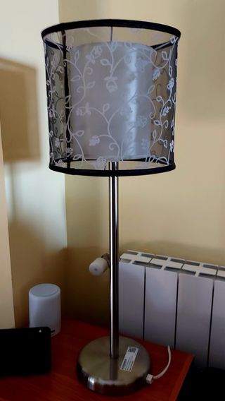 Lámpara mesa moderna - Negra y Plata