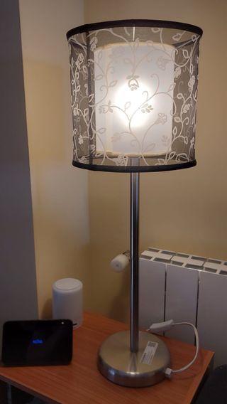 Lámpara mesa moderna - Negra y Plata