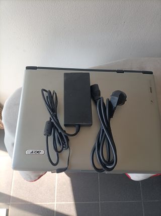 Portátil Acer Aspire 1410WMi