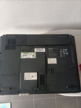 Portátil Acer Aspire 1410WMi