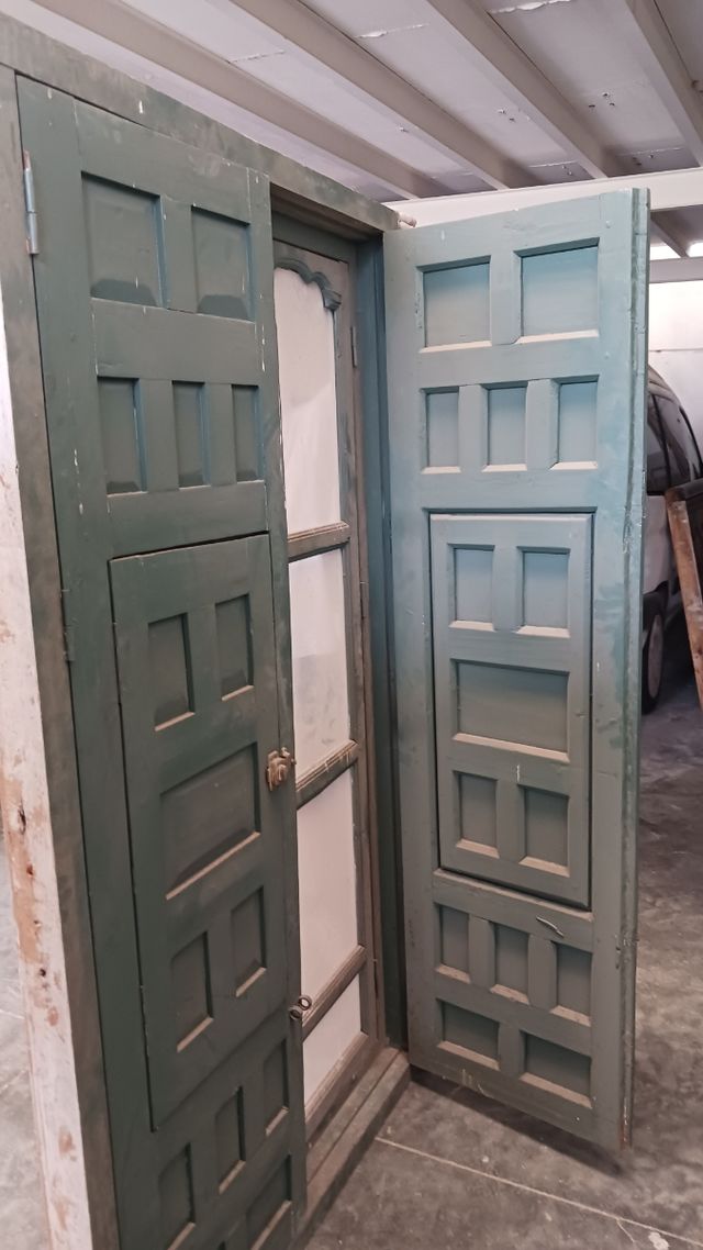 Ventana madera antigua - 2 piezas