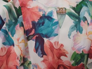Blusa estampada sin mangas