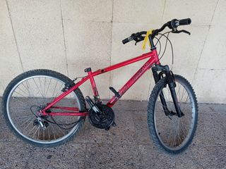 Bicicleta montaña roja
