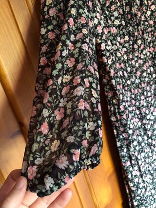 Vestido Zara flores - Talla S