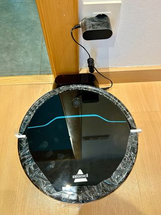 CON ETIQUETA. Robot Bissell EV675