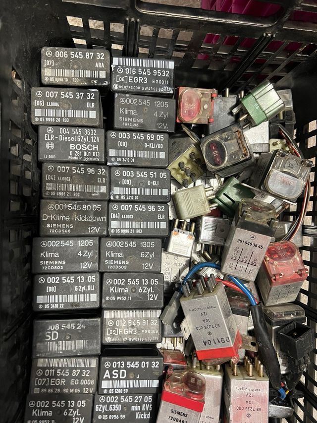 Relés y centralitas Mercedes W124 - Variados