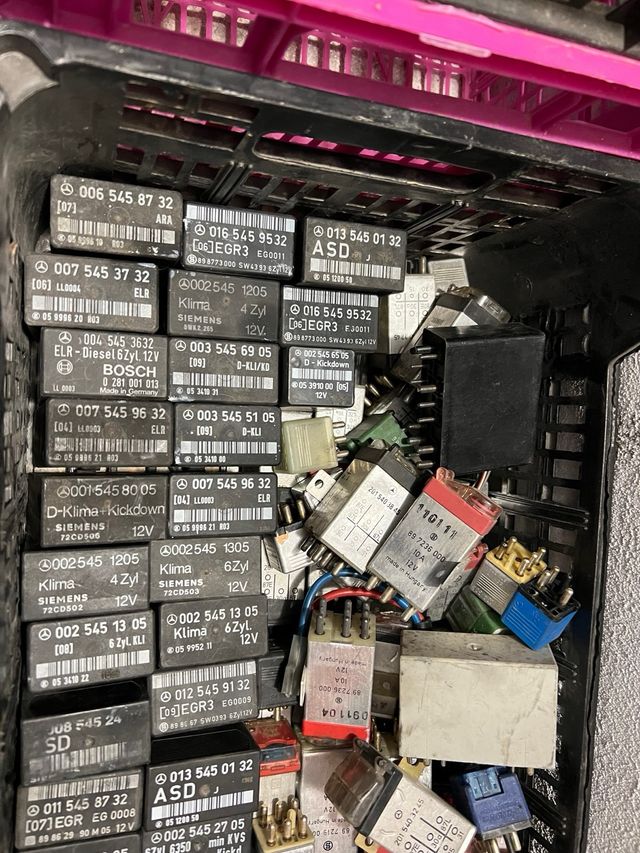 Relés y centralitas Mercedes W124 - Variados