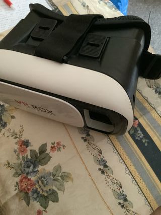 Gafas de realidad virtual VR BOX y mando