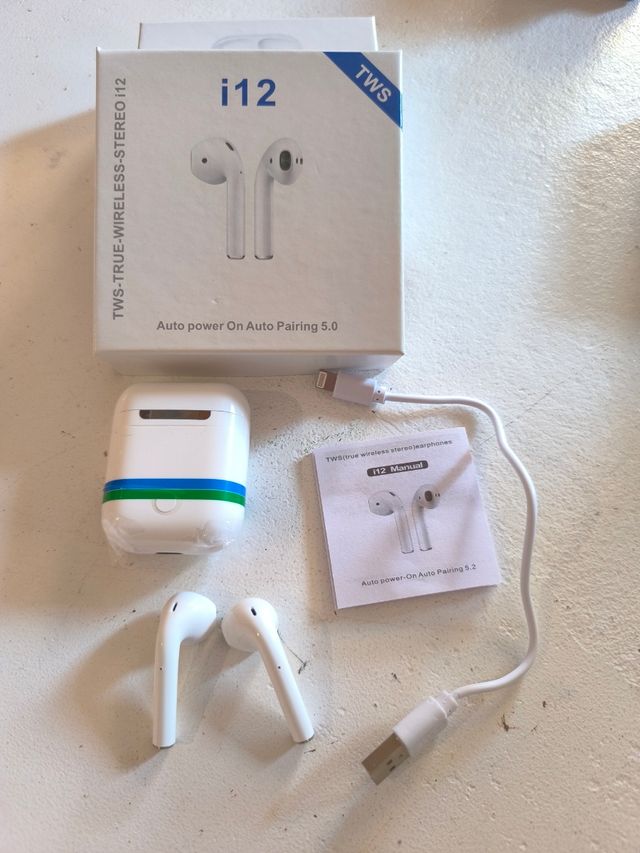 Auriculares inalámbricos i12 blancos