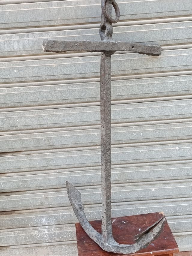 Anclas de un metro,1 X 60,más 4 remos.