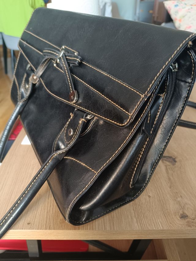 Bolso negro elegante