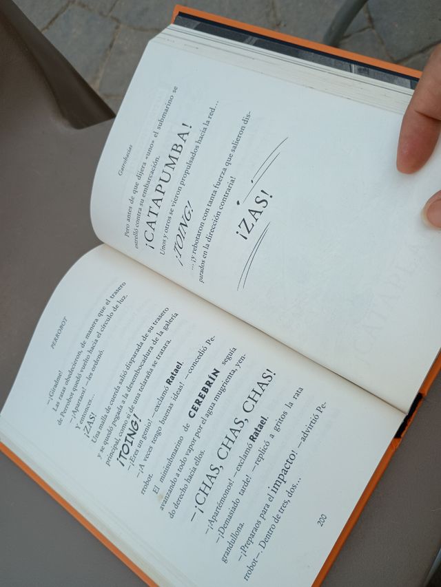 La increíble historia de... - PerroBot