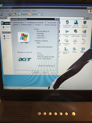 Portátil ACER Aspire 1350 Series - Pantalla dañada