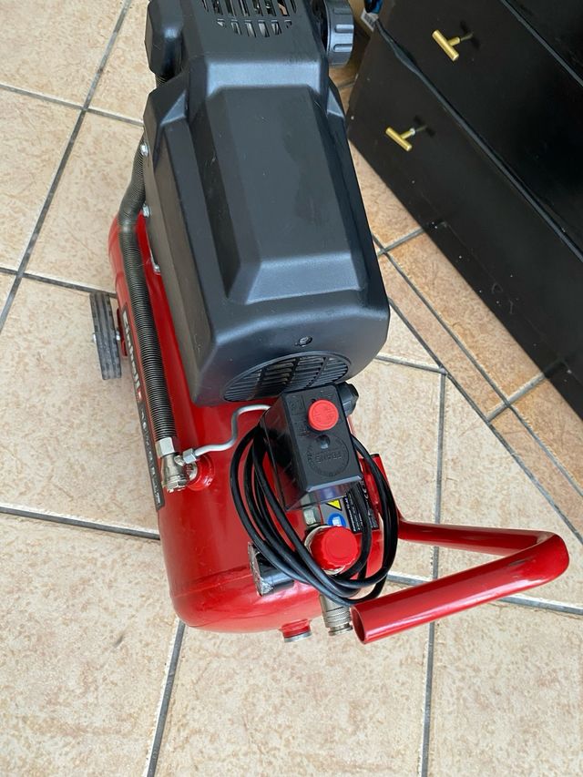 Compresor Einhell 24L - 8 Bar