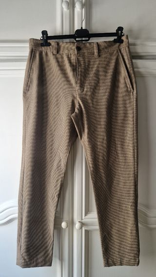 Pantalón chino beige hombre