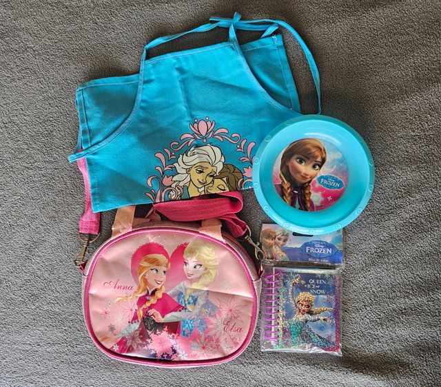 Lote Frozen Disney: Delantal, plato y bolso