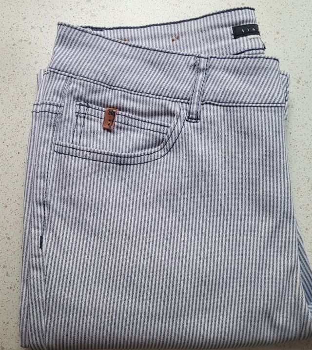 Pantalón verano rayas azules Tintoretto 38
