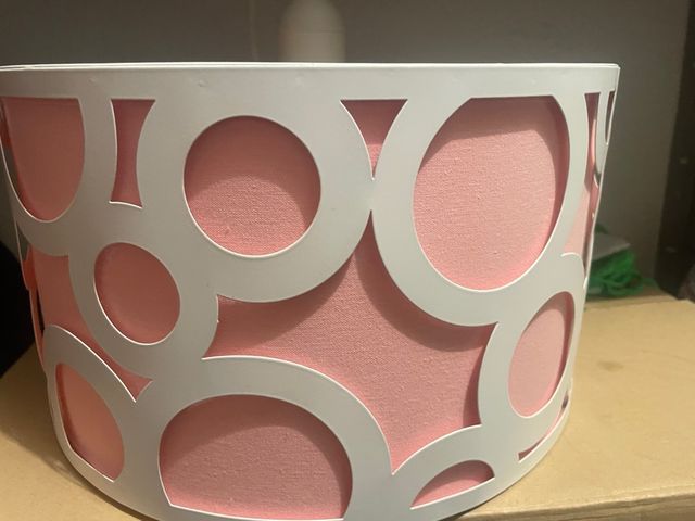 Lámpara colgante infantil rosa