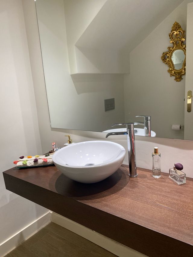 Lavabo sobre encimera + grifo