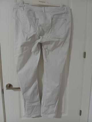 Pitillo blanco mujer