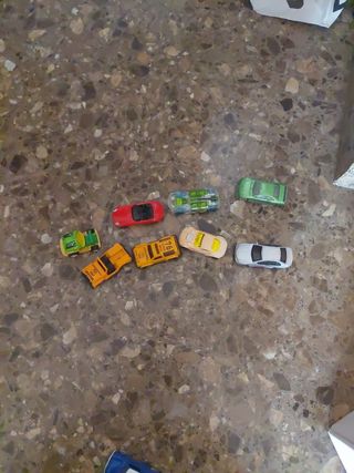 8 Coches Hot Wheels