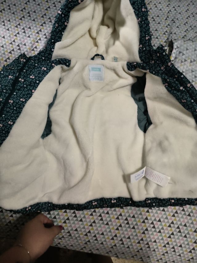 Abrigo Okaidi borreguito talla 4