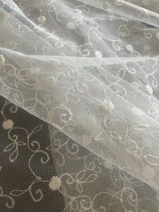 Tulle ricamato bianco 