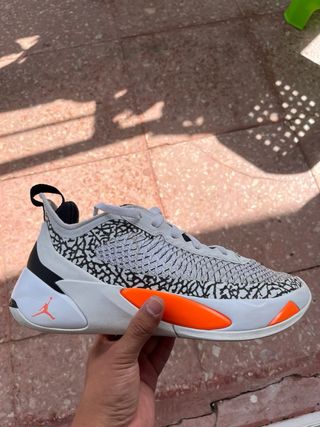 Zapatillas Jordan Luka 1 - Naranja y Blanco
