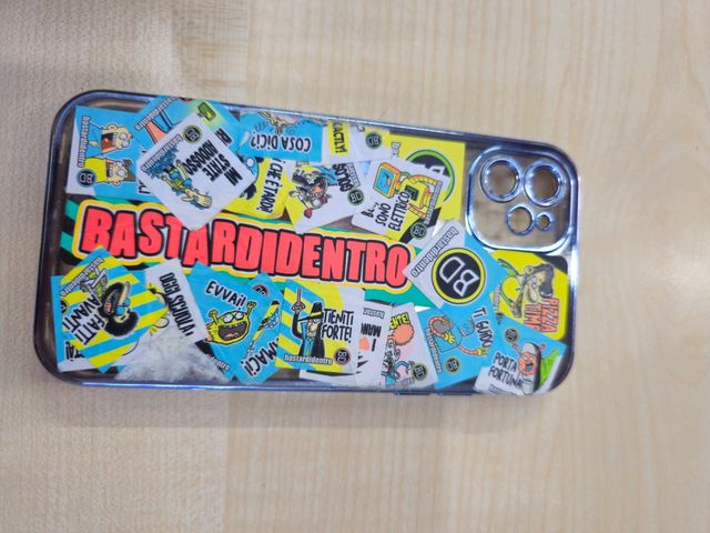 Cover iPhone 11: vari modelli