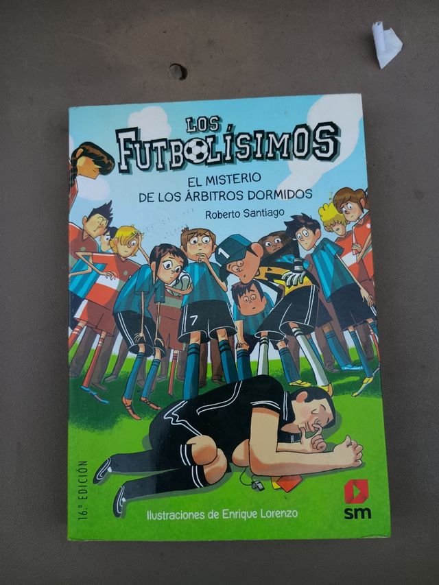 Los Futbolísimos 1: El misterio de los árbitros...