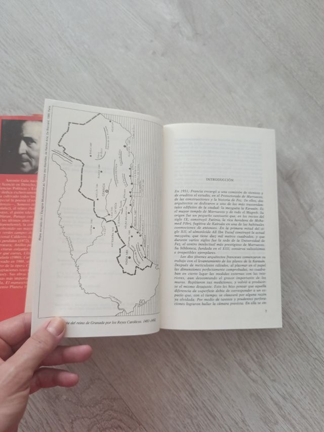 El Manuscrito Carmesi