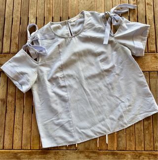 Blusa rayas hombros descubiertos XS