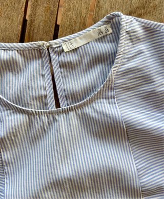 Blusa rayas hombros descubiertos XS