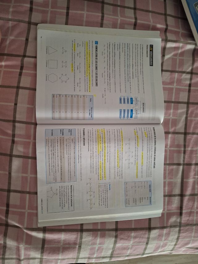 Libro+Licencia Digital FísicayQuímica 1 Bachillera