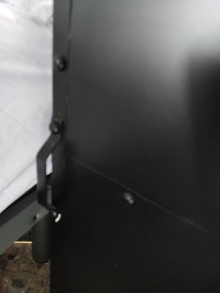 Mesita noche metal negra - maleta