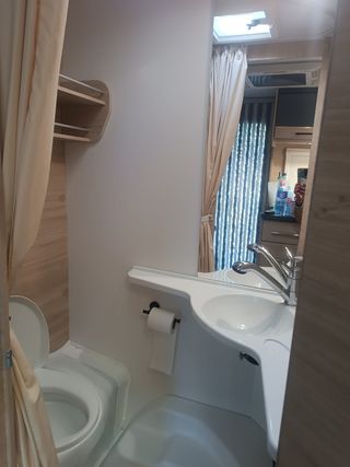 Caravana Sterckeman comfort 380