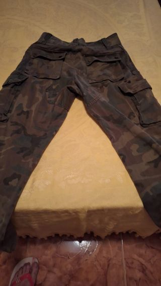 Pantalones militares camuflaje