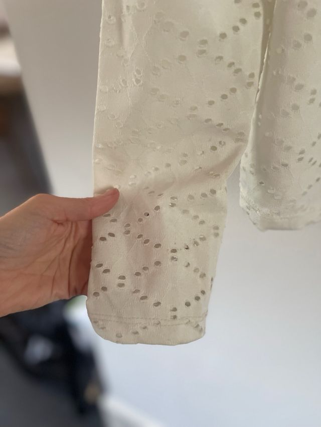 Blusa blanca Zara - Talla M troquelada