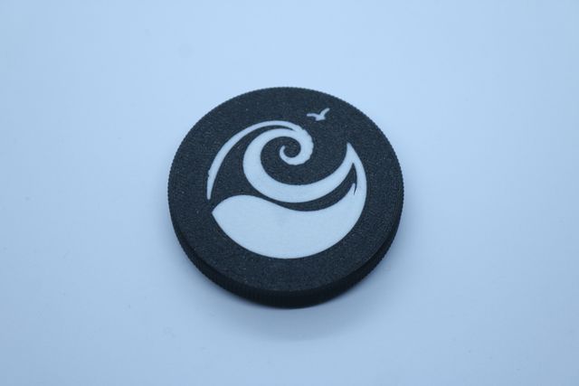 Tapadera Sony con logo