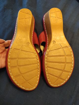 Sandalias Clarks rojas mujer