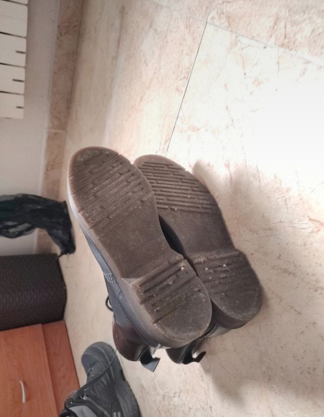 Botas militares Dr. Martens negras talla 40