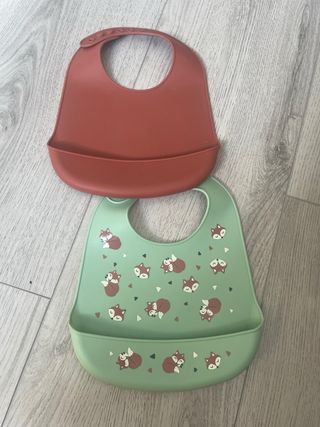 2 Baberos silicona bebé
