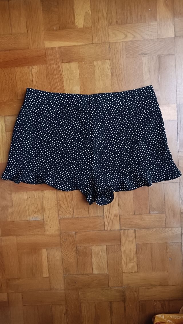 Shorts Zara lunares negros