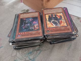 Lotti da 500 Carte Yu-Gi-Oh! - Gioco Carte