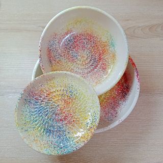 3 Grattugie in Ceramica Multicolore da 12cm, 15cm e 19cm