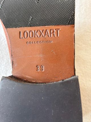 Zapatos tipo italianos hebilla marrón. Unisex.