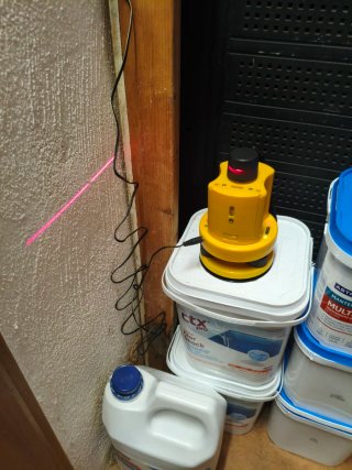 Nivel láser rotativo + trípode