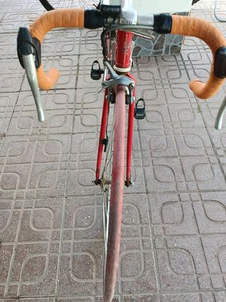 Bicicleta carretera clásica
