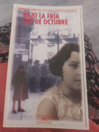 Bajo La Fria Luz De Octubre