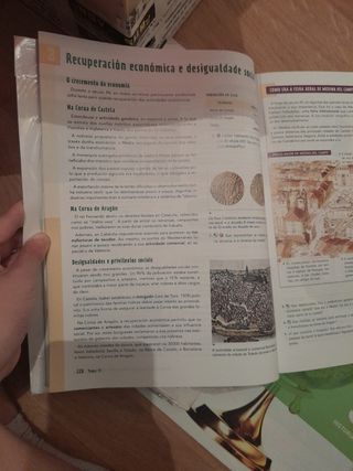 XH 3 +SEPARATAS XEOGRAFIA E HISTORIA AULA 3D